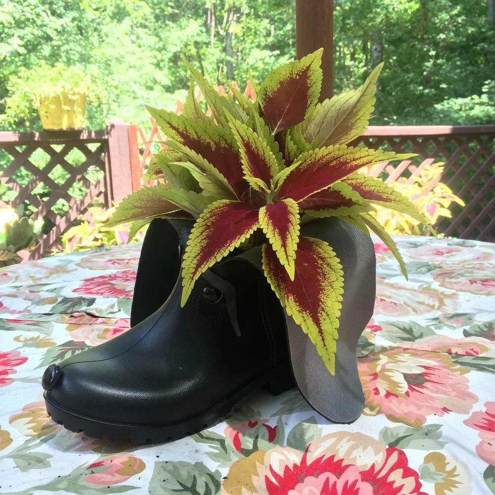 HOMESTYLES 11 in. Boot Buddies Dog Sculpture and Planter Home and Garden Boots Loyal Companion Figurines (3-Piece Set) - Image 3