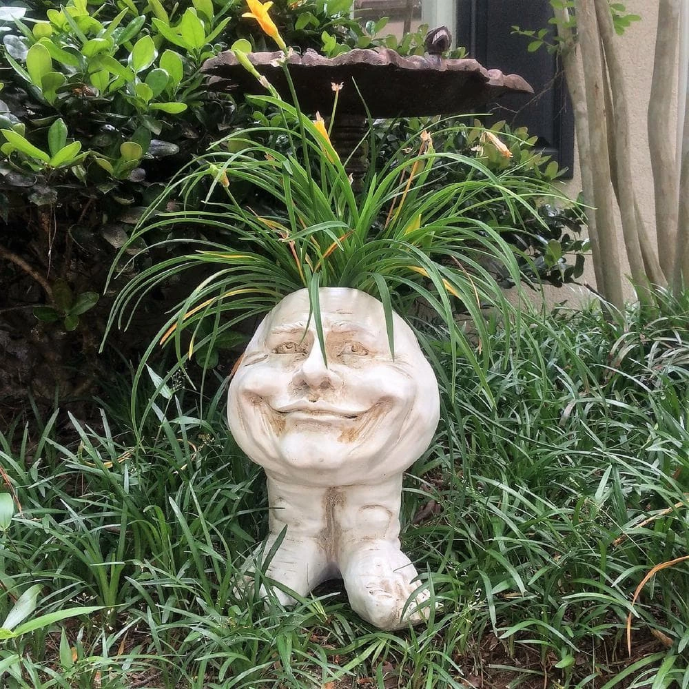 HOMESTYLES 12 in. Antique White Papa John and Mama Petunia the Muggly Face Statue Planter Holds 4 in. Pot (2-Pack) - Image 2