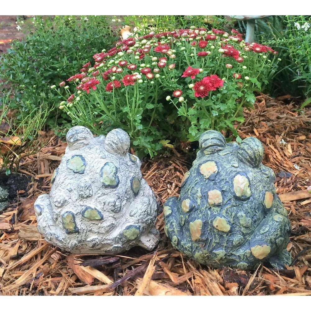 HOMESTYLES Toad Hollow 9 in. H Large Tall Toad Whimsical Assortment Home and Garden Statue (2-Pack) - Image 4