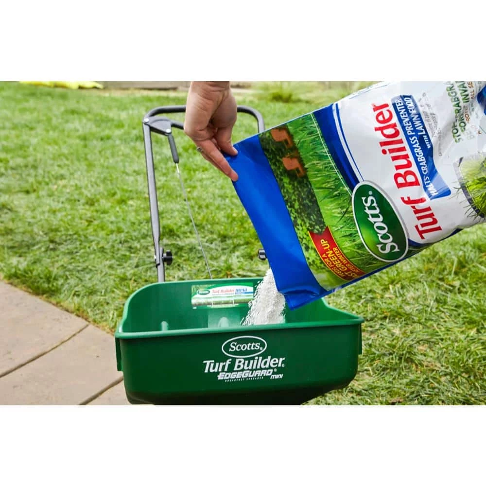 Scotts Turf Builder 40.05 lbs. 15,000 sq. ft. Halts Crabgrass Preventer with Lawn Fertilizer - Image 6