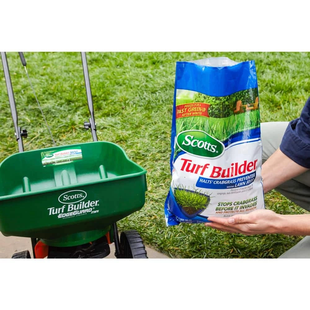 Scotts Turf Builder 40.05 lbs. 15,000 sq. ft. Halts Crabgrass Preventer with Lawn Fertilizer - Image 4